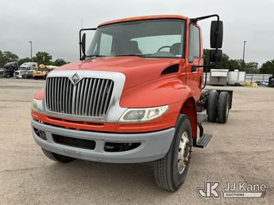 2008 International 4400 Cab & Chassis