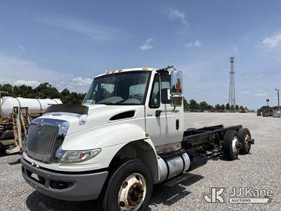 2013 International 4400 Cab & Chassis