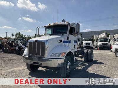 2006 Peterbilt 335 Cab & Chassis