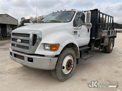 2006 Ford F-750 Reel Loader Truck