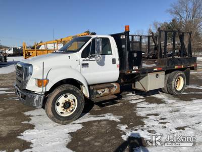 2011 Ford F-750 Reel Loader Truck