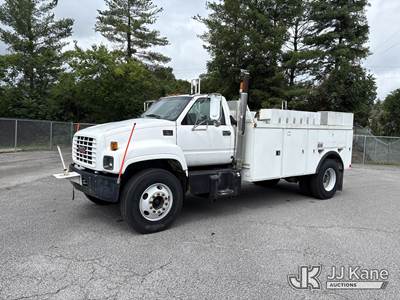 2001 GMC C7H042 Reel Loader Truck