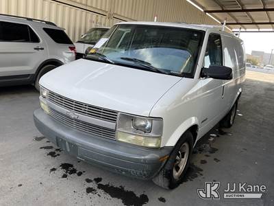 2002 Chevrolet Astro Cargo Van