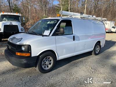 2010 Chevrolet Express 1500 AWD Cargo Van