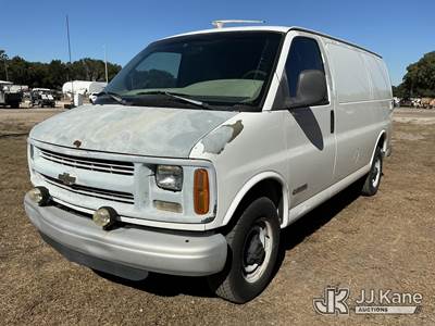 2000 Chevrolet Express 2500 Cargo Van