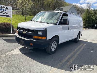 2011 Chevrolet Express 2500 Cargo Van