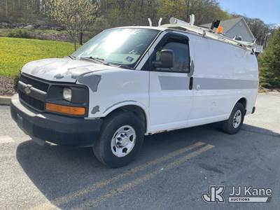 2011 Chevrolet Express 2500 Cargo Van