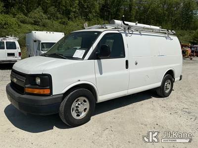2013 Chevrolet Express 2500 Cargo Van