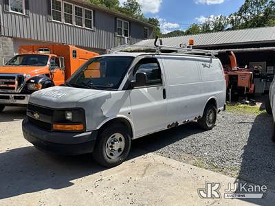 2011 Chevrolet Express 2500 Cargo Van