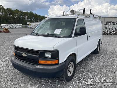 2013 Chevrolet Express 2500 Cargo Van
