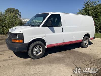 2011 Chevrolet Express 2500 Cargo Van
