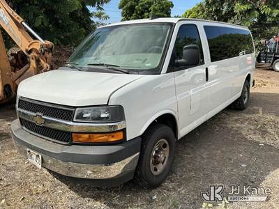 2019 Chevrolet Express LT 3500 Extended Passenger Van