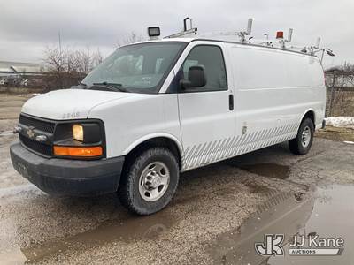 2014 Chevrolet Express 3500 Cargo Extended Van