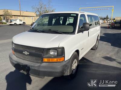 2005 Chevrolet Express 3500 Passenger Van