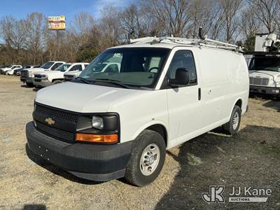 2017 Chevrolet Express 2500 Cargo Van
