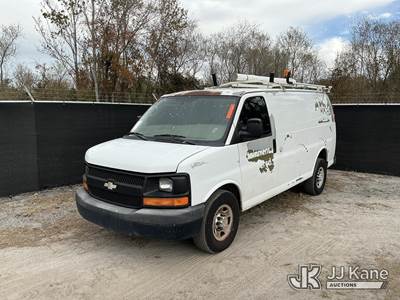 2011 Chevrolet Express 2500 Cargo Van