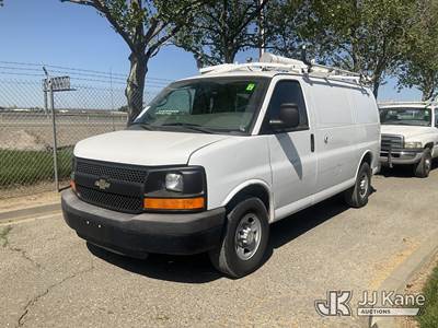 2013 Chevrolet Express 2500 Cargo Van