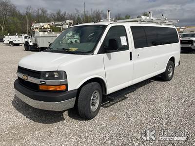 2016 Chevrolet Express LS 3500 Extended Cargo Van