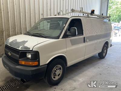 2011 Chevrolet Express 2500 Cargo Van