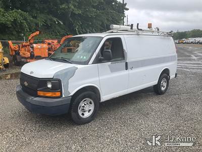 2011 Chevrolet Express 2500 Cargo Van