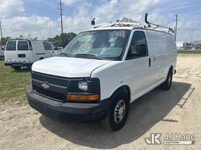 2013 Chevrolet Express 2500 Cargo Van