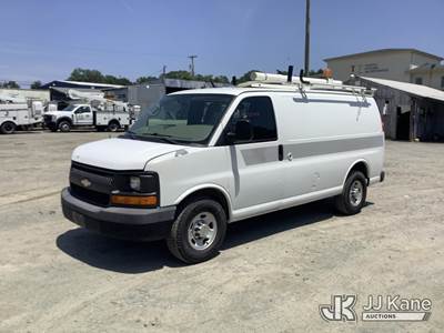 2011 Chevrolet Express 2500 Cargo Van