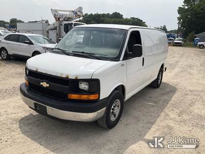 2014 Chevrolet Express 2500 Cargo 4.8L V8 OHV 16V RWD