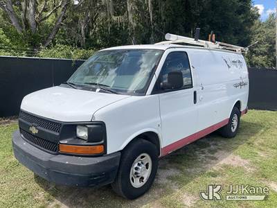 2011 Chevrolet Express 2500 Cargo Van