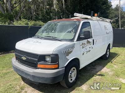 2011 Chevrolet Express 2500 Cargo Van