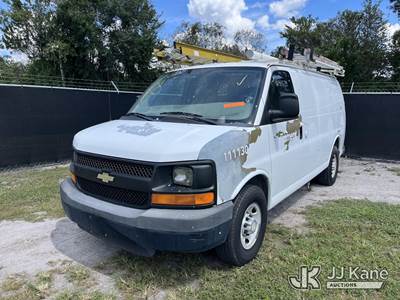 2011 Chevrolet Express 2500 Cargo Van