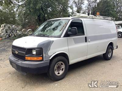 2011 Chevrolet Express 2500 Cargo Van