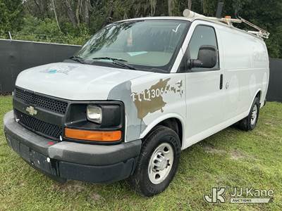 2011 Chevrolet Express 2500 Cargo Van
