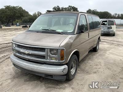 2001 Chevrolet Express G1500 Cargo Van