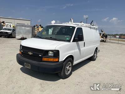 2013 Chevrolet Express G1500 AWD Cargo Van