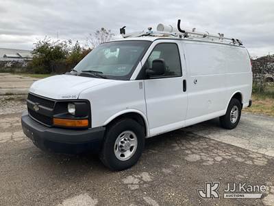 2013 Chevrolet Express G2500 Cargo Van