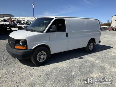 2016 Chevrolet Express G2500 Cargo Van