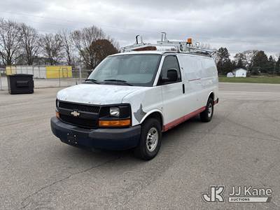 2011 Chevrolet Express G2500 Cargo Van