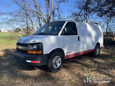 2011 Chevrolet Express G2500 Cargo Van