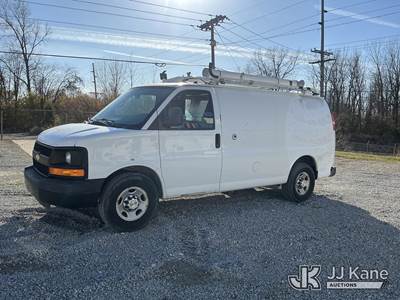 2013 Chevrolet Express G2500 Cargo Van