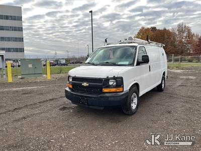 2013 Chevrolet Express G2500 Cargo Van