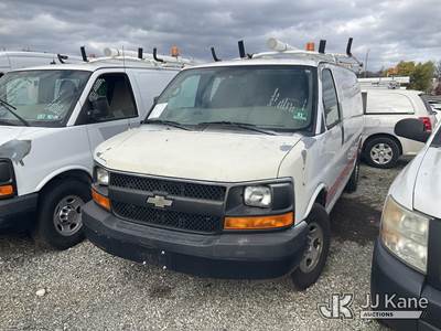 2011 Chevrolet Express G2500 Cargo Van