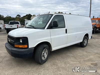 2015 Chevrolet Express G2500 Cargo Van