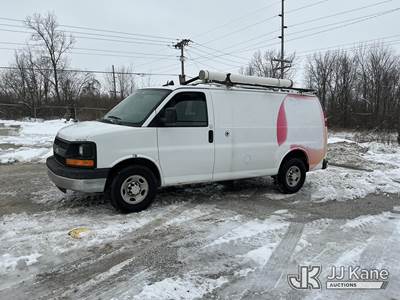 Chevrolet Express G2500 Cargo Van