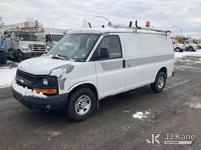 2011 Chevrolet Express G2500 Cargo Van