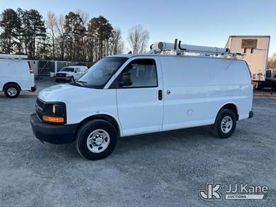 2013 Chevrolet Express G2500 Cargo Van