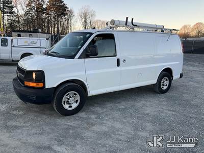 2013 Chevrolet Express G2500 Cargo Van