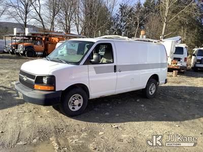 2011 Chevrolet Express G2500 Cargo Van