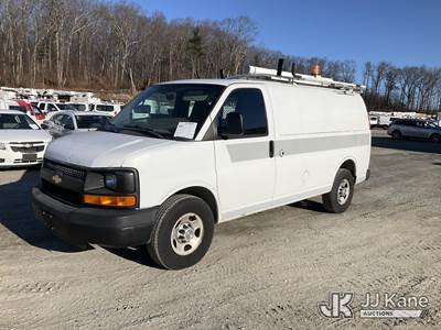 2011 Chevrolet Express G2500 Cargo Van