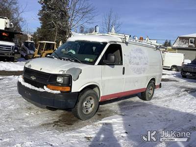 2011 Chevrolet Express G2500 Cargo Van