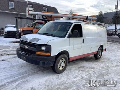 2011 Chevrolet Express G2500 Cargo Van